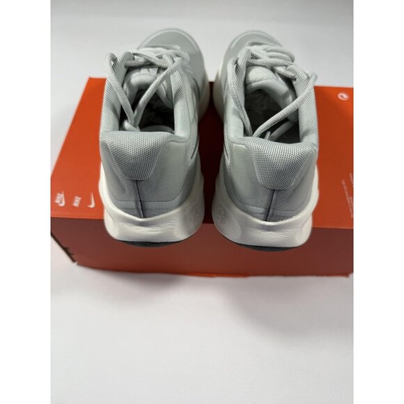 New Nike Revolution 7 Shoes Mens Size 7 Gray White Running Sneakers FB2207-011 - Picture 8 of 10